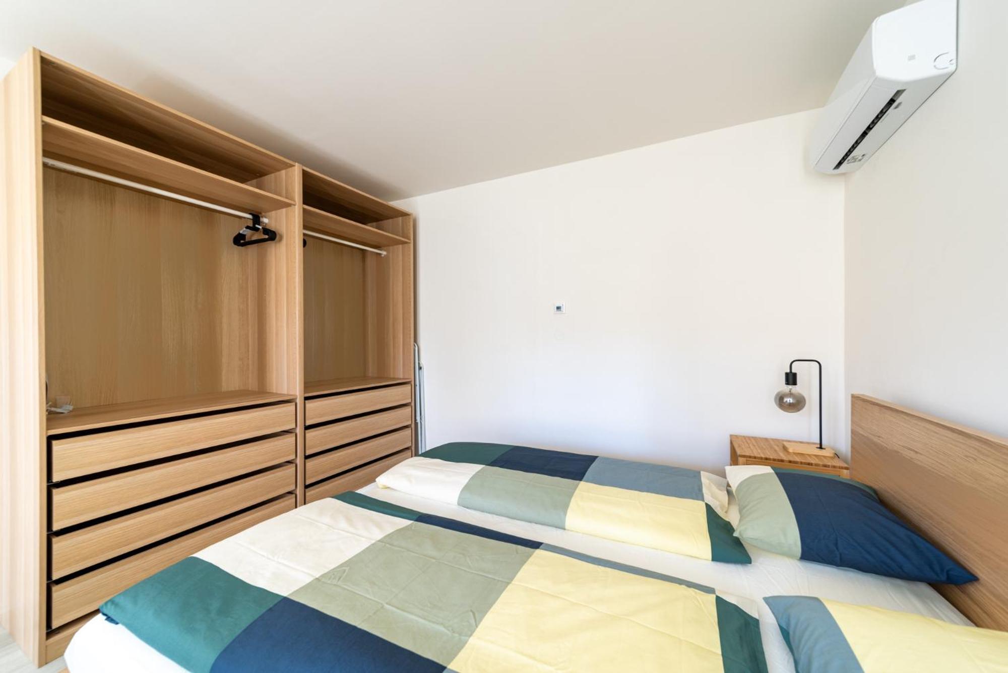 Apartments Borivojova 63 プラハ エクステリア 写真