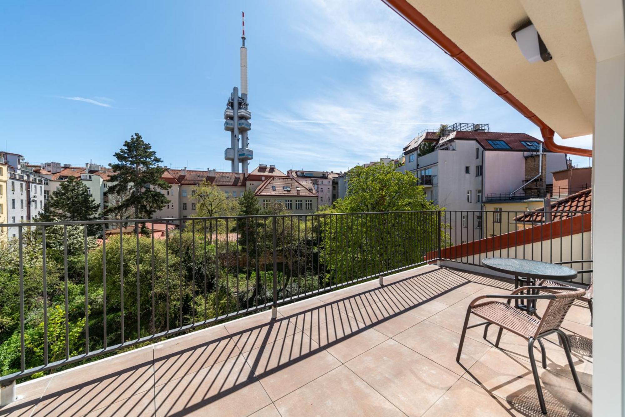 Apartments Borivojova 63 プラハ エクステリア 写真