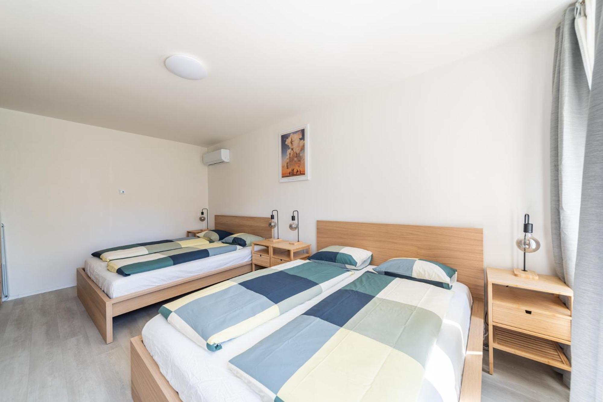 Apartments Borivojova 63 プラハ エクステリア 写真