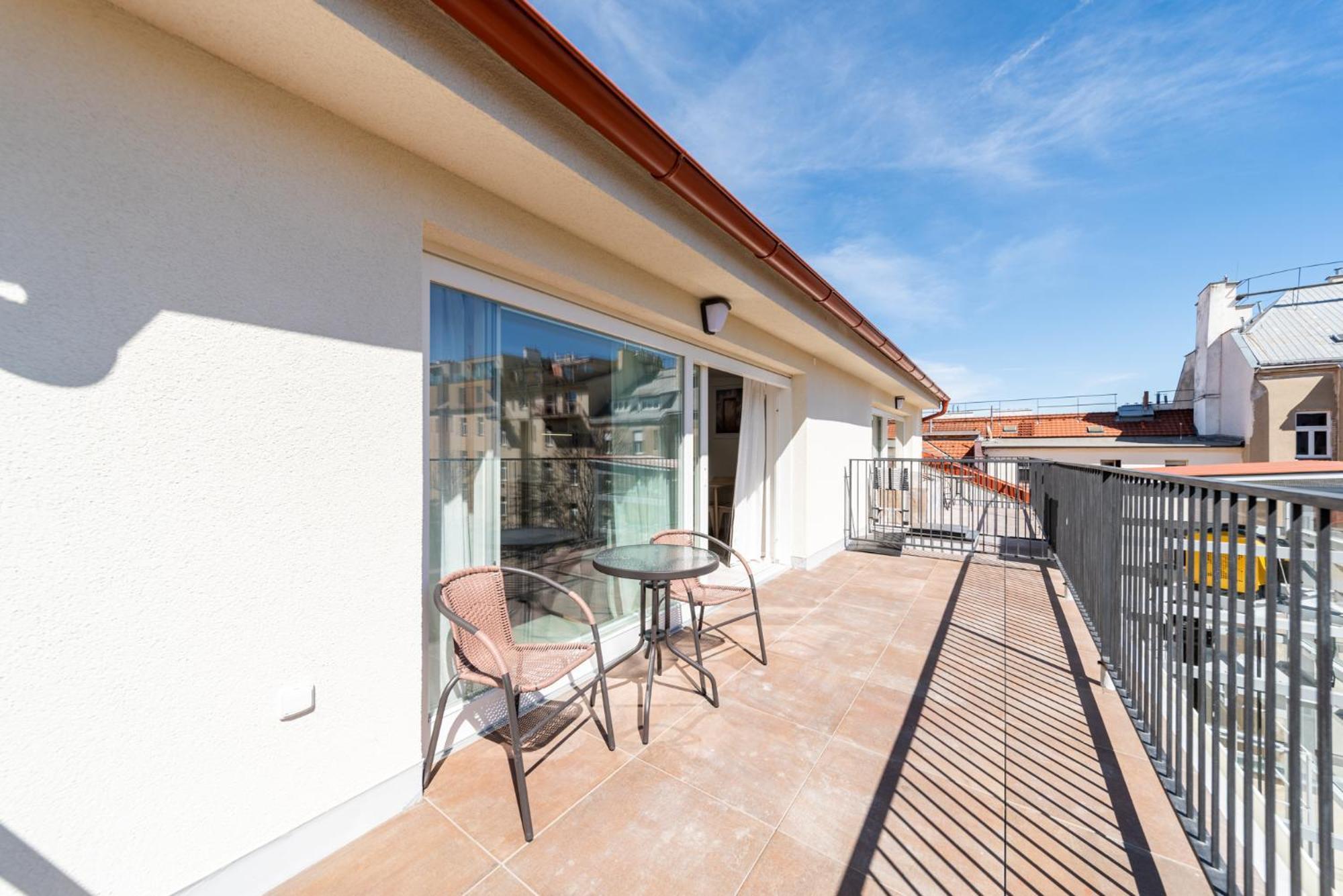Apartments Borivojova 63 プラハ エクステリア 写真